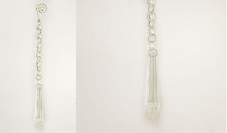 YH16-91-A glass decoration with diamond pendant
pendant size:10.5cm
Chain with 7pcs 1.4cm octagon beads 0514004